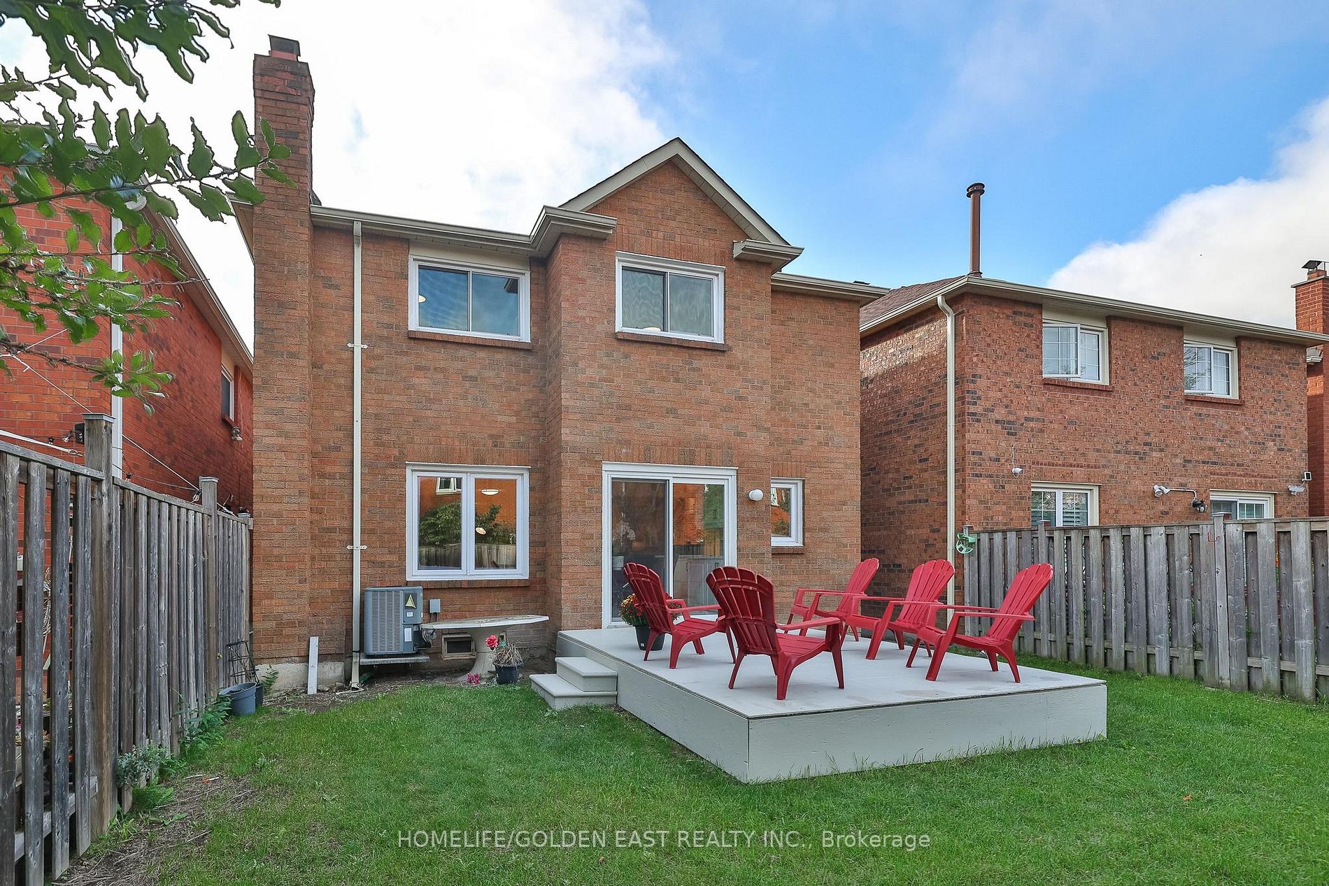 563 Conley Street