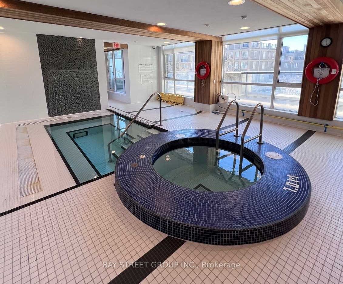 8110 Birchmount Rd, #910
