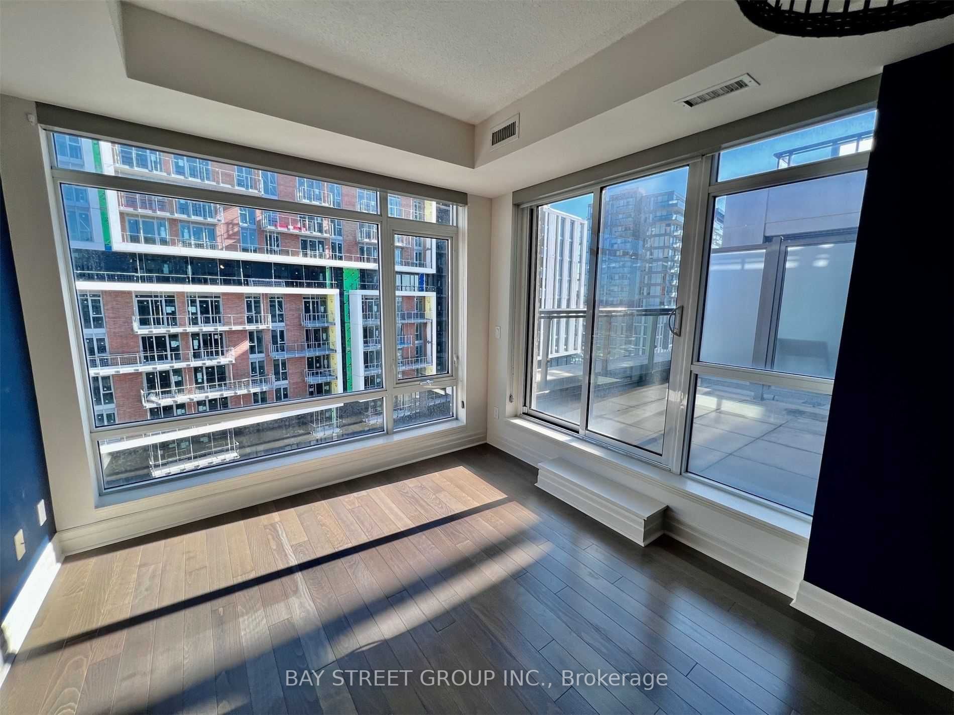 8110 Birchmount Rd, #910