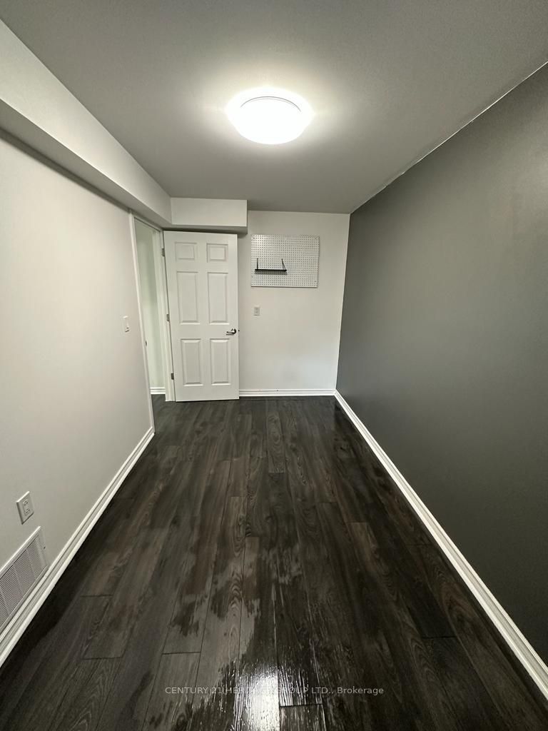 9 Depeuter Crescent W, #Bsmt