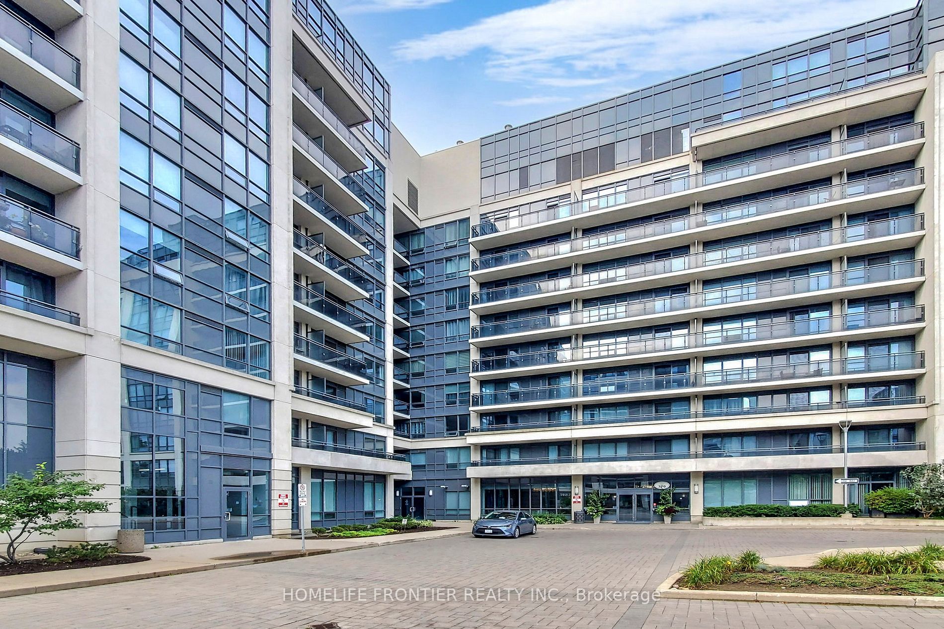 370 Highway 7 E, #223