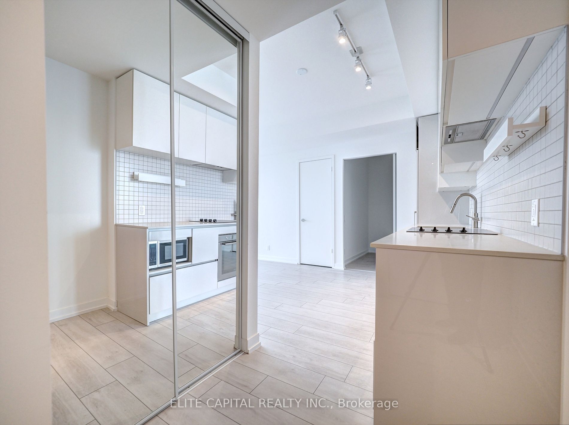 898 Portage Pkwy, #6012