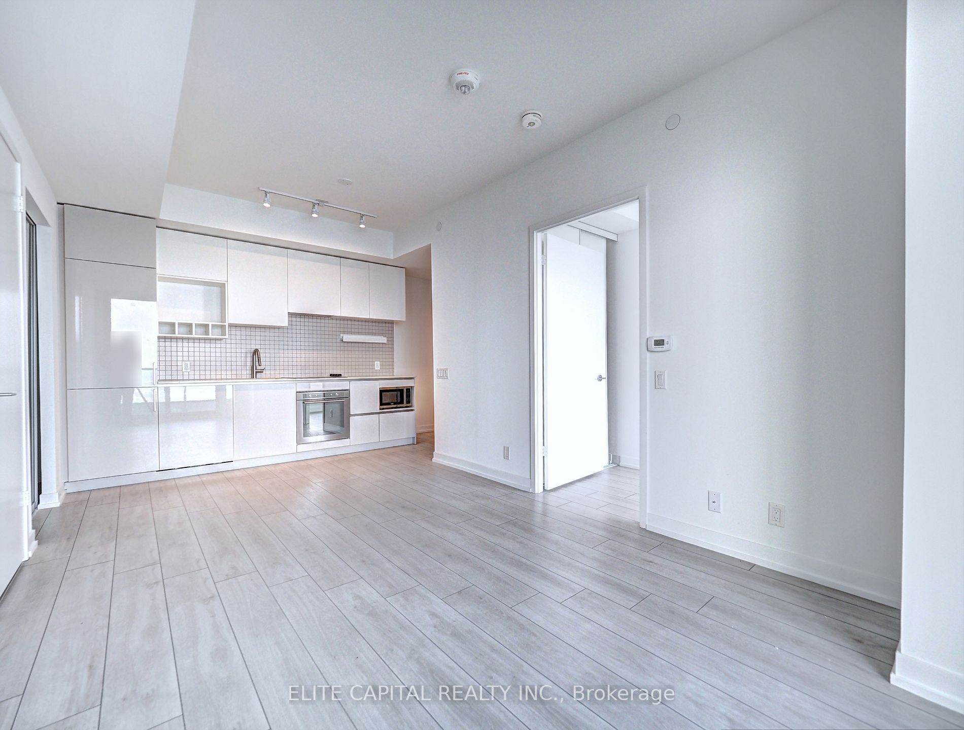 898 Portage Parkway, #6012