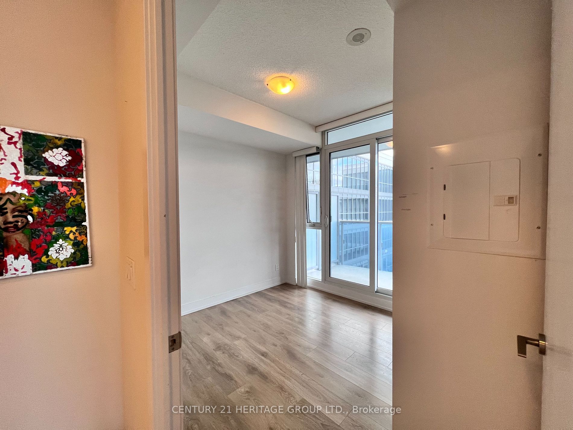 9471 Yonge St, #630