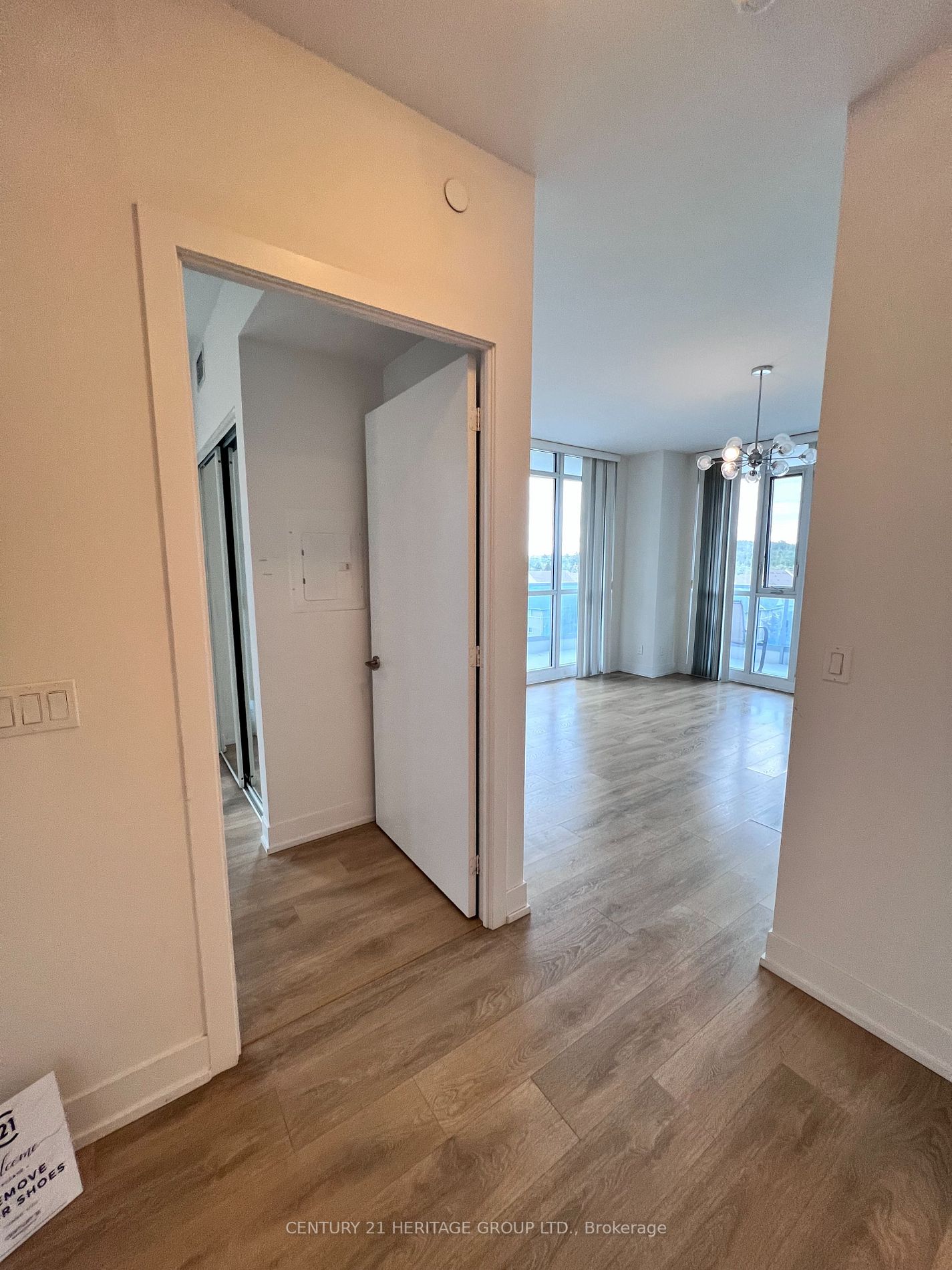 9471 Yonge St, #630