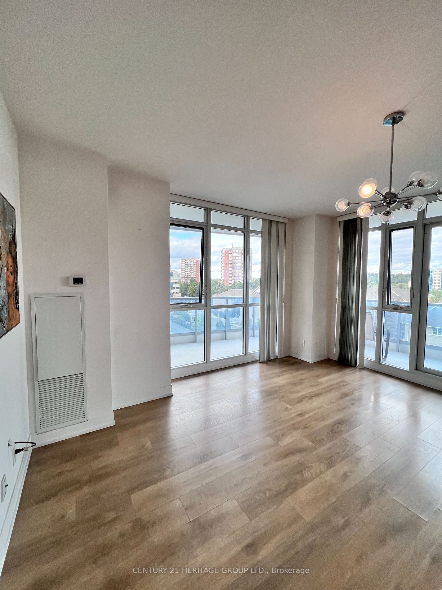 9471 Yonge St, #630