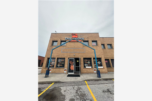167 Applewood Cres