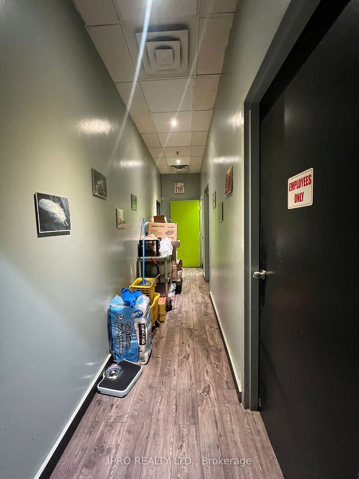 167 Applewood Cres, #1