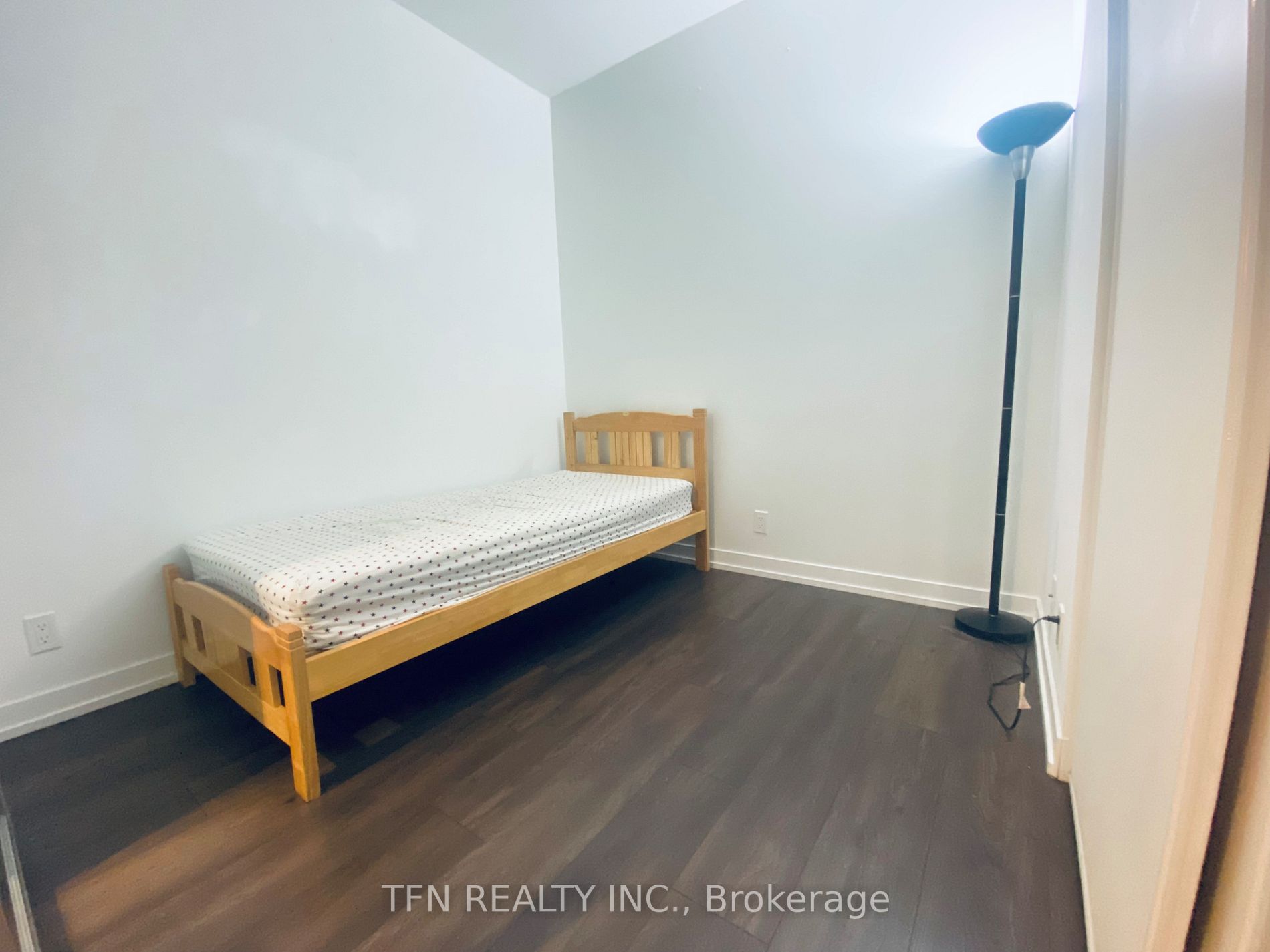 5 Buttermill Avenue, #1006