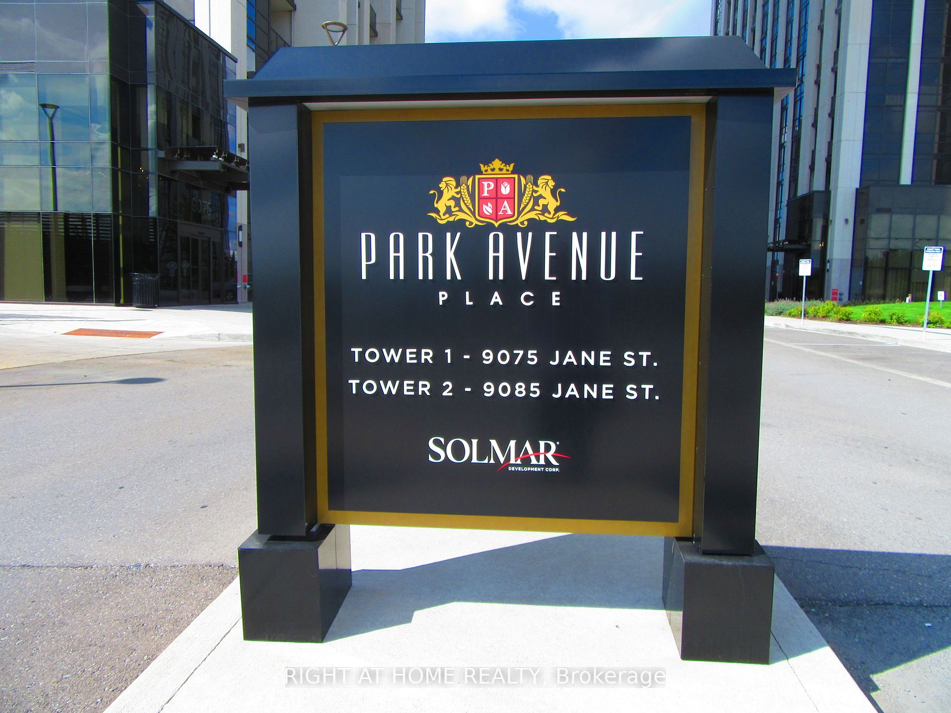 9075 Jane St, #102