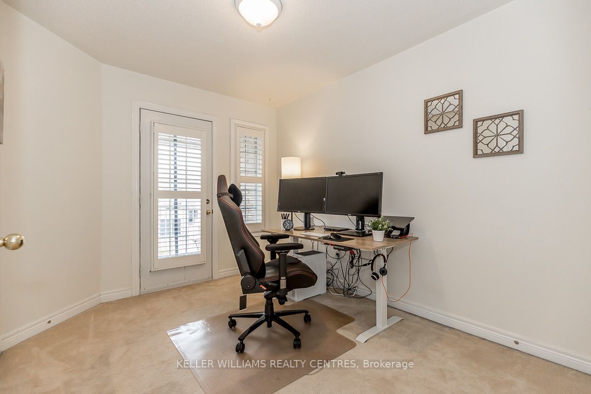 165 Warwick Cres