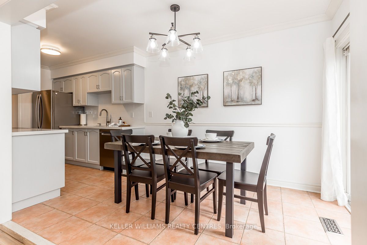165 Warwick Cres