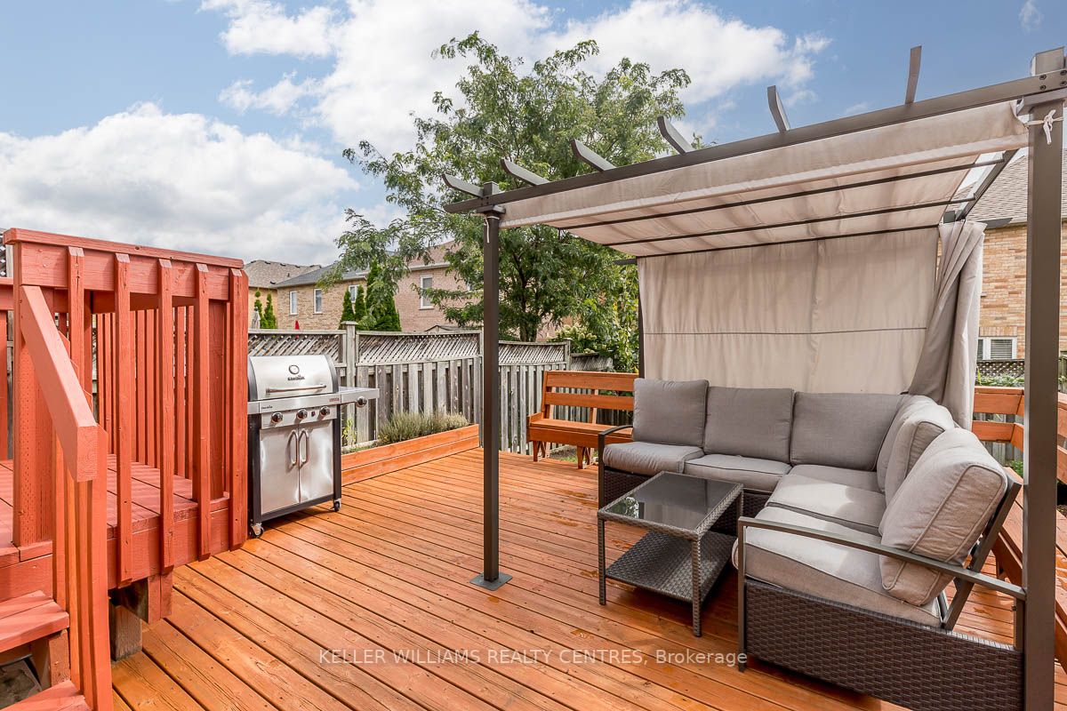 165 Warwick Cres
