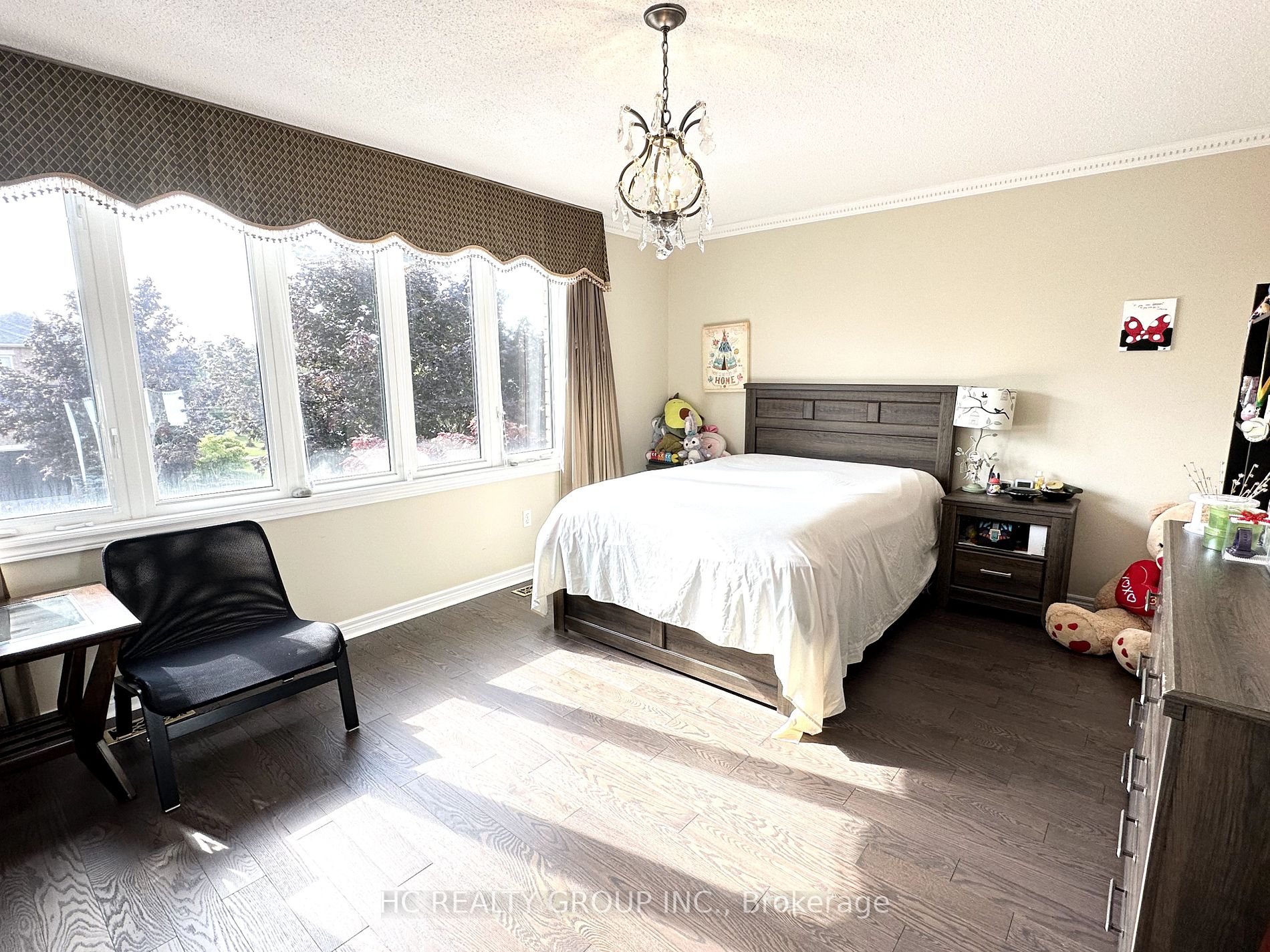 9 Rochester Hill St