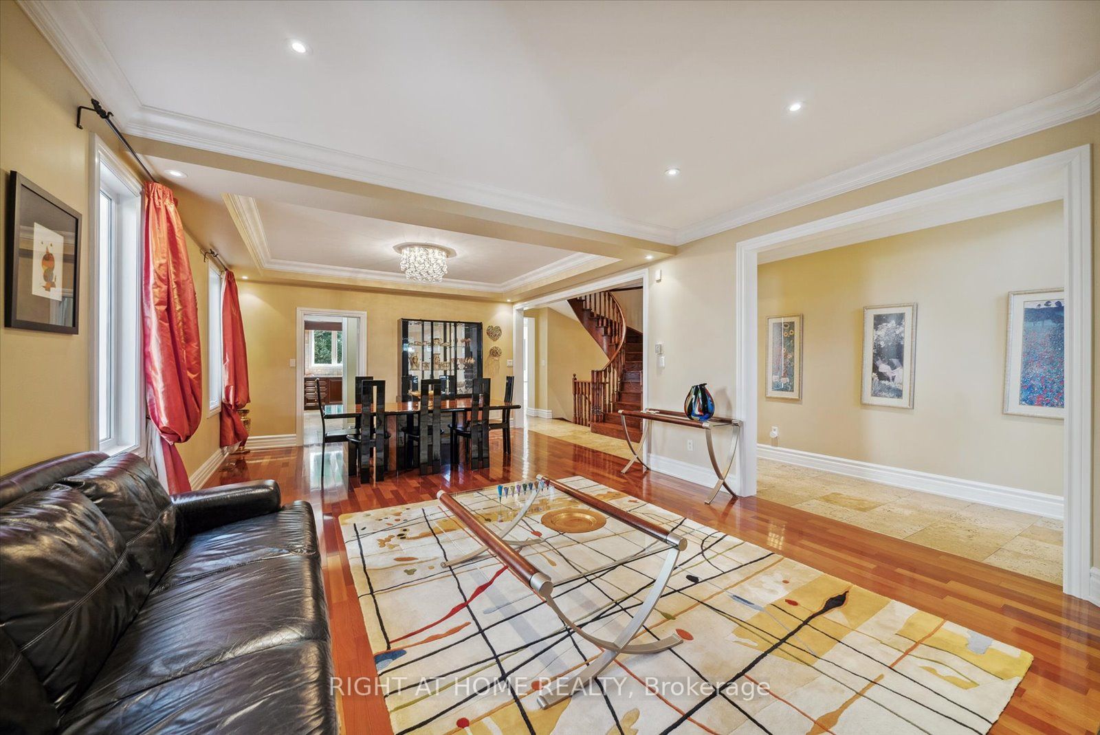 77 Auburndale Drive