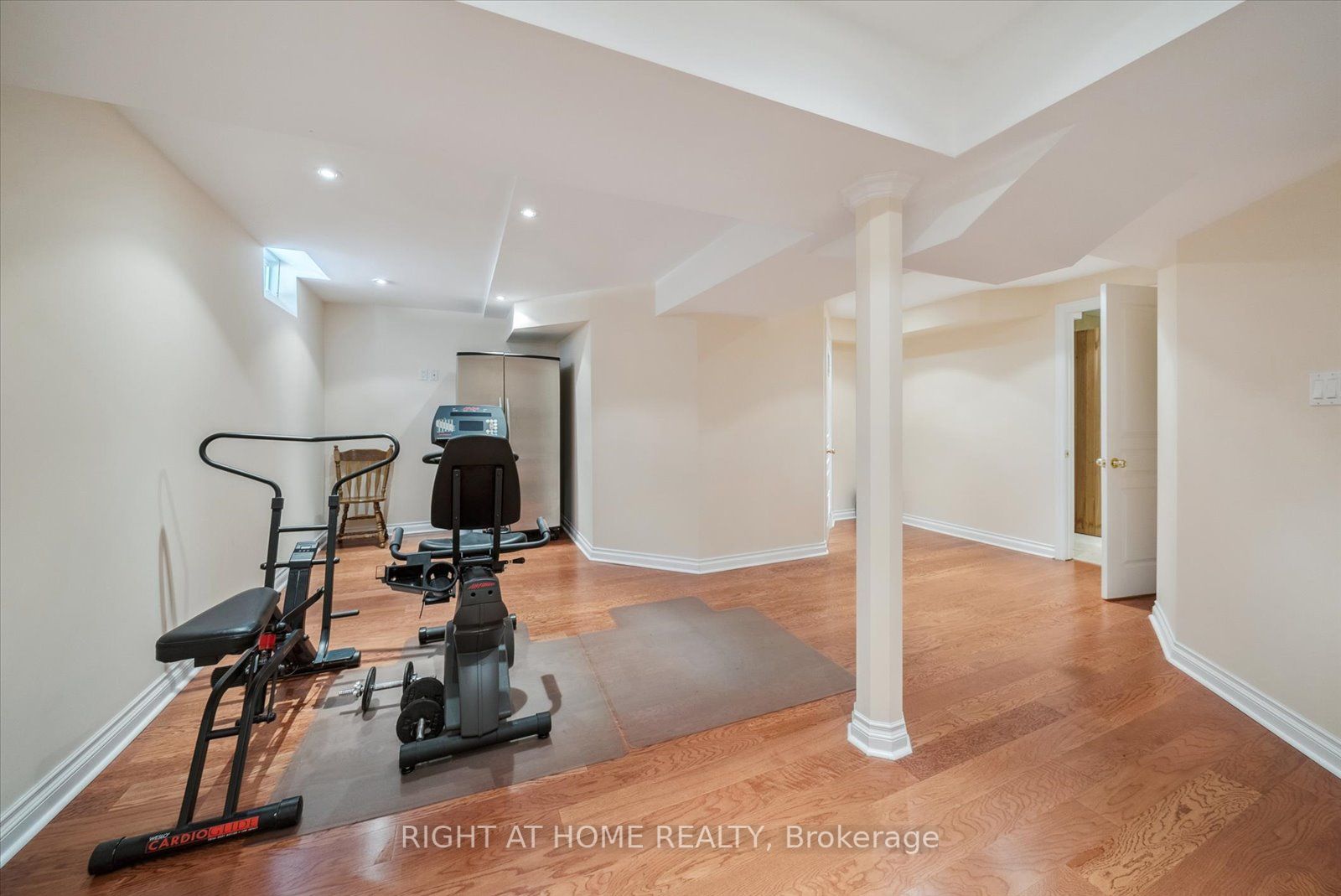 77 Auburndale Drive