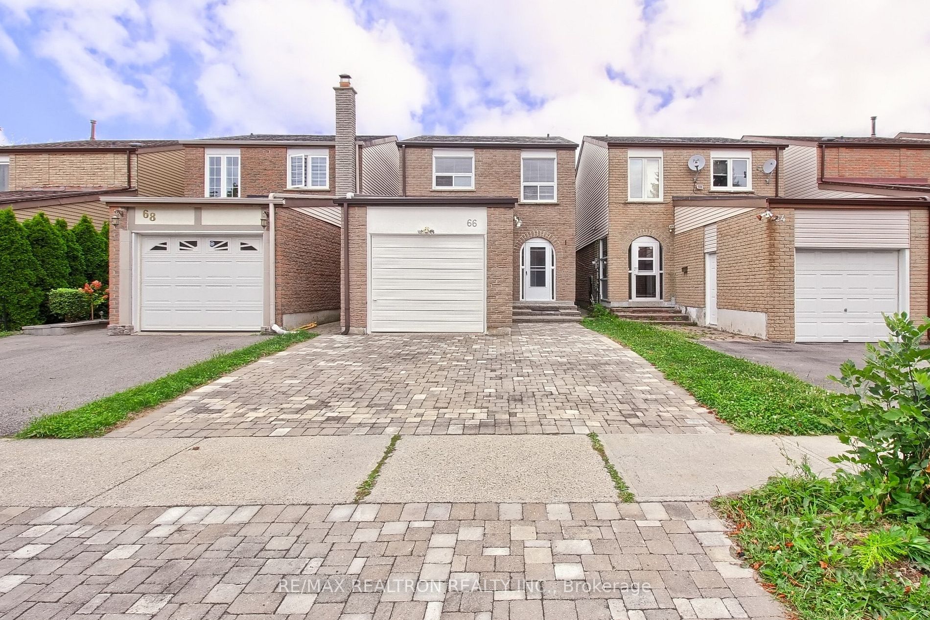 66 Cog Hill Dr