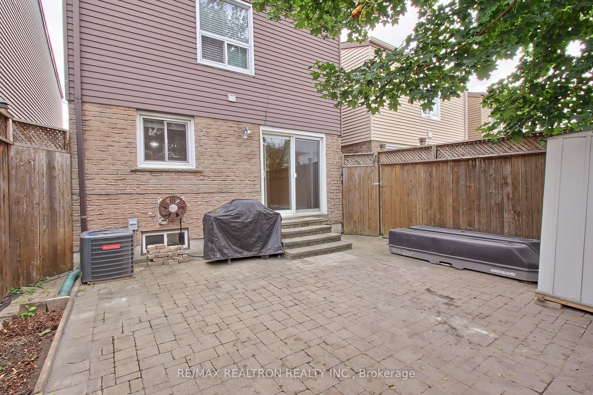 66 Cog Hill Dr