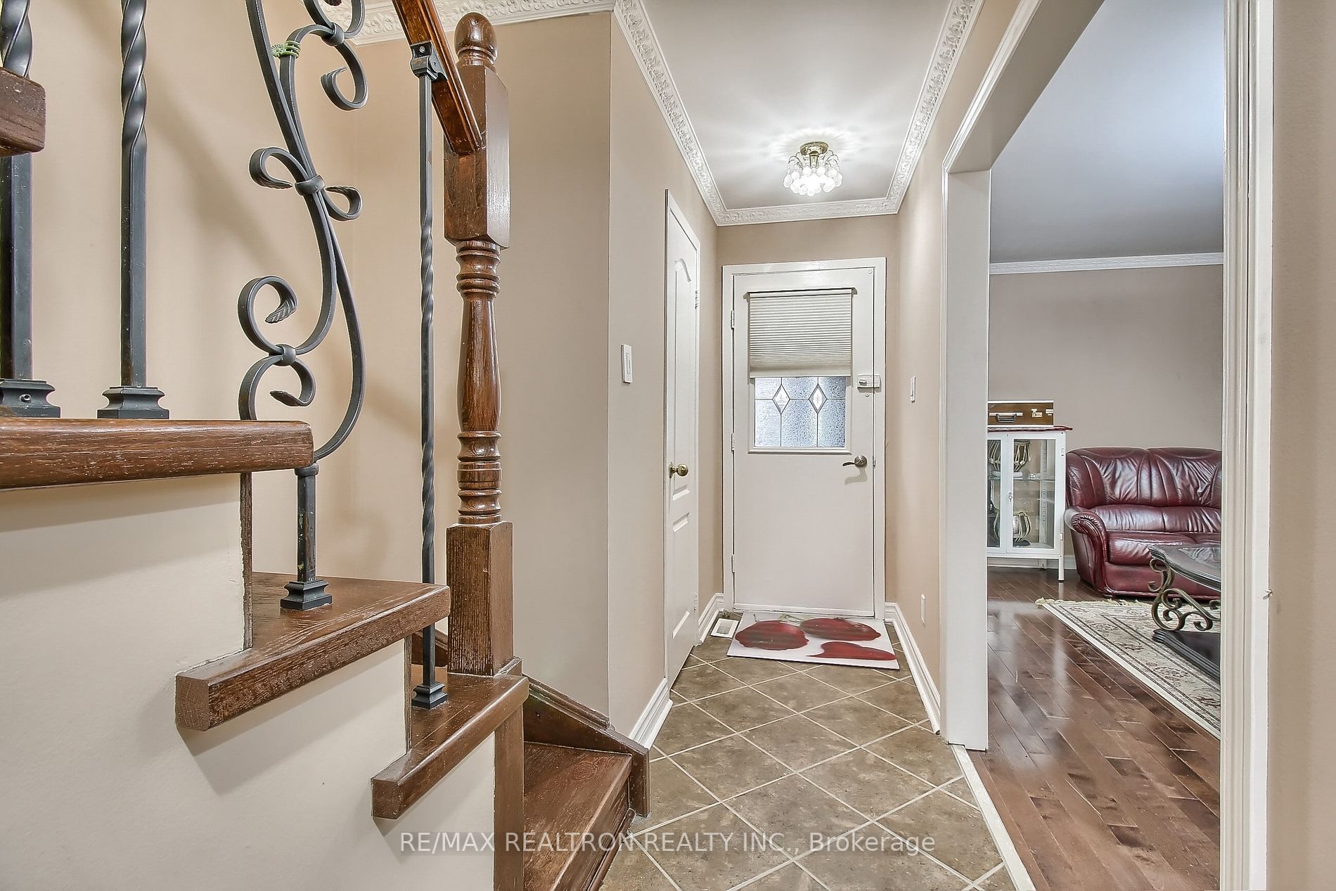 66 Cog Hill Dr