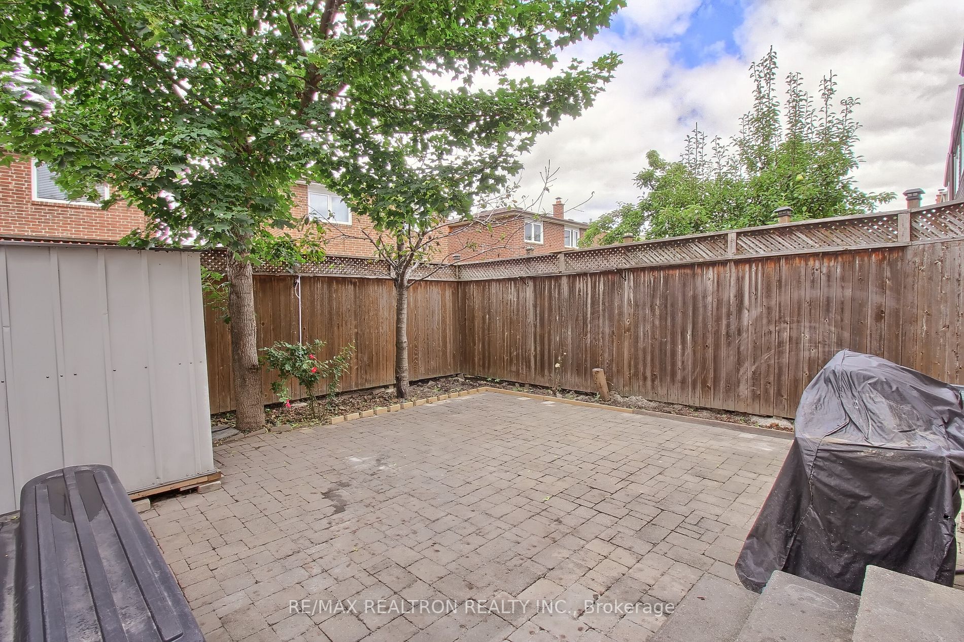 66 Cog Hill Dr
