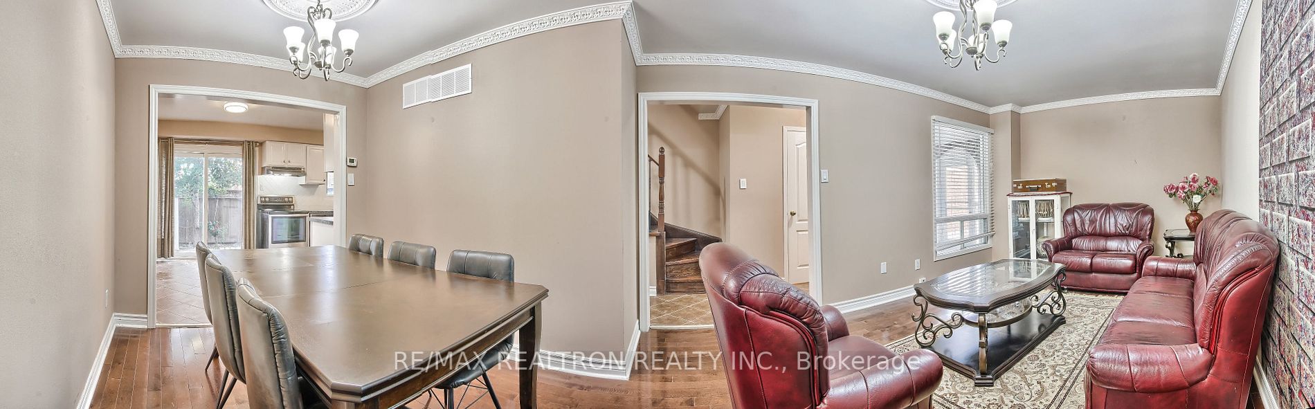 66 Cog Hill Dr