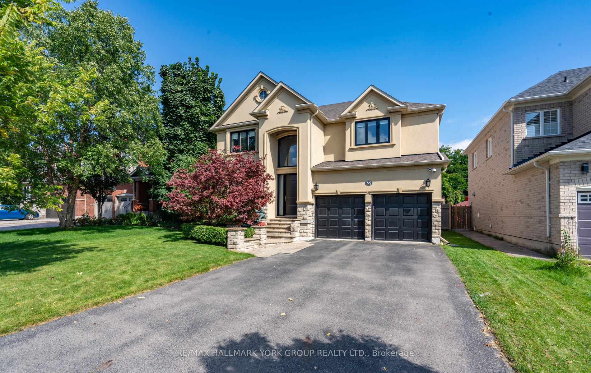 55 Barberry Cres