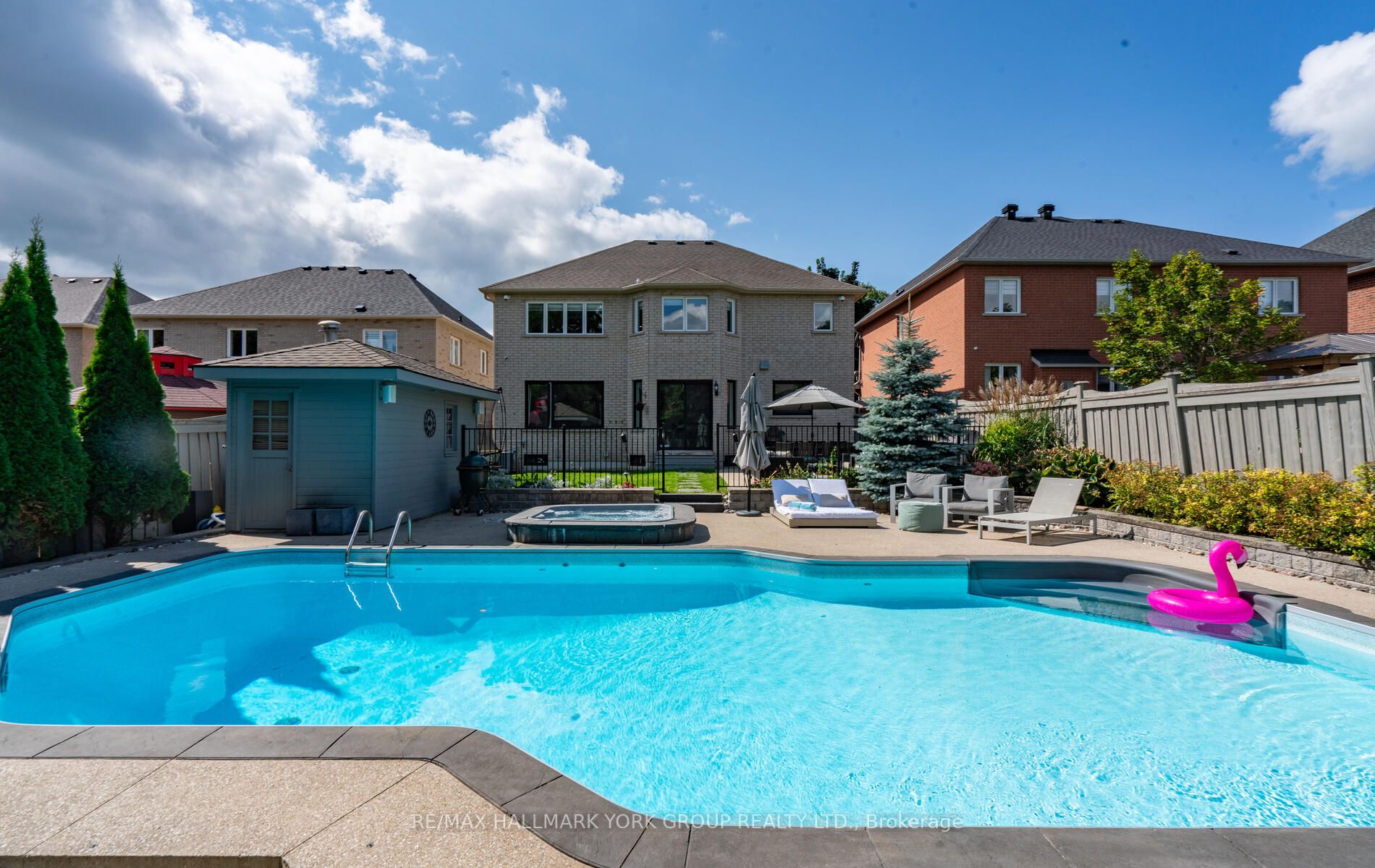 55 Barberry Cres