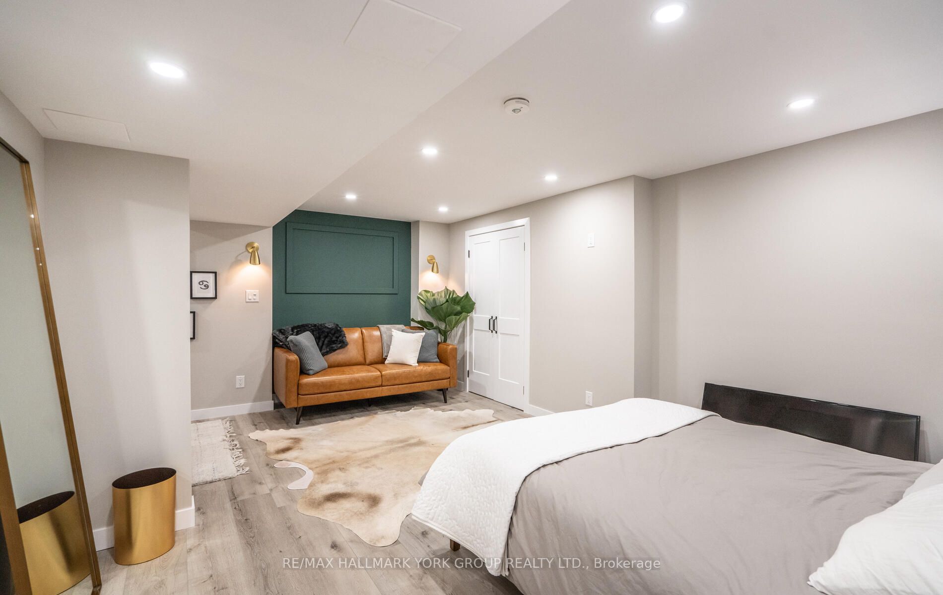 55 Barberry Cres