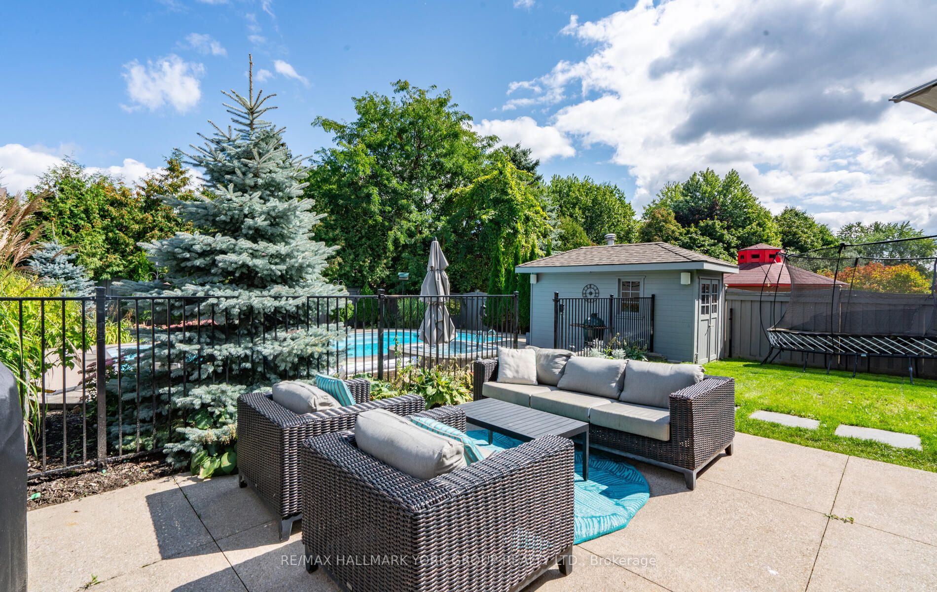 55 Barberry Cres