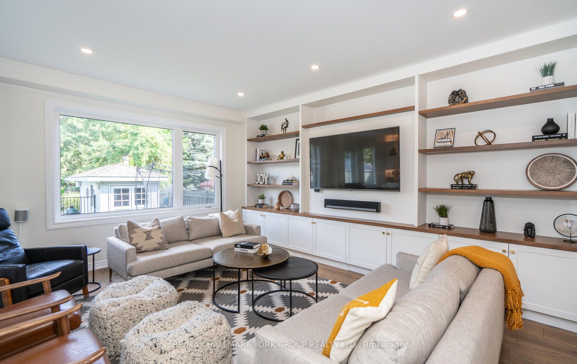 55 Barberry Cres