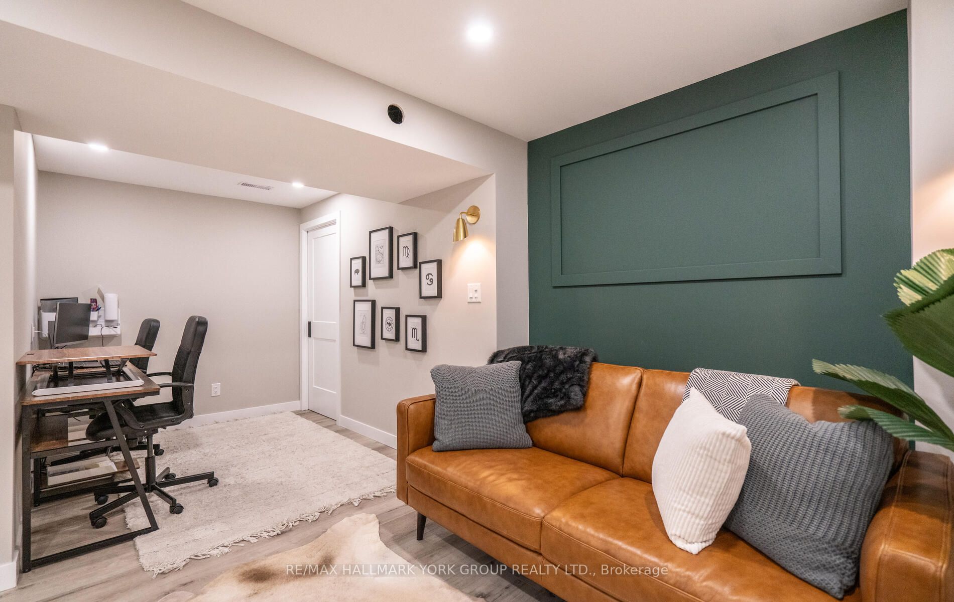 55 Barberry Cres