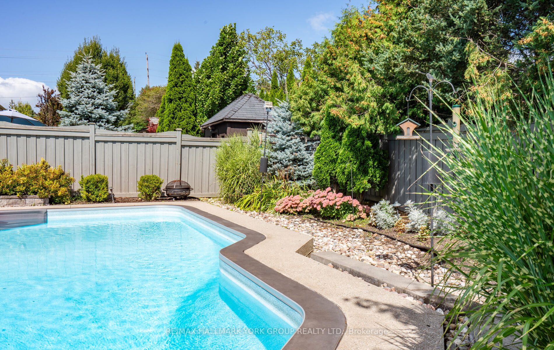 55 Barberry Cres