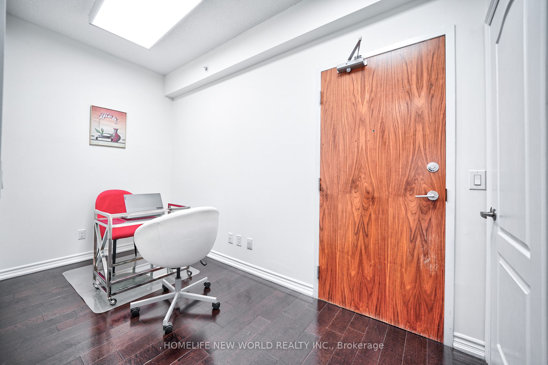 8323 Kennedy Rd, #223