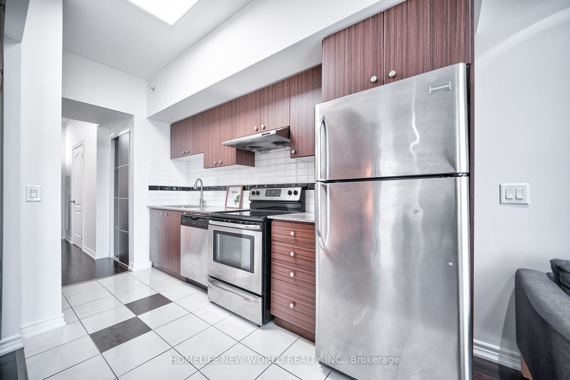 8323 Kennedy Rd, #223