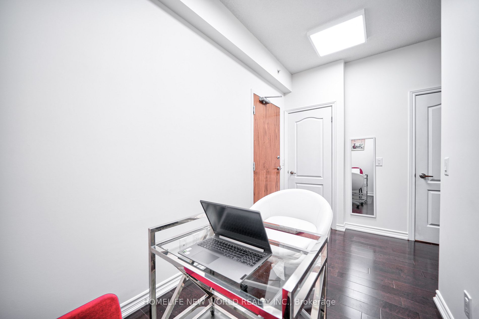 8323 Kennedy Rd, #223