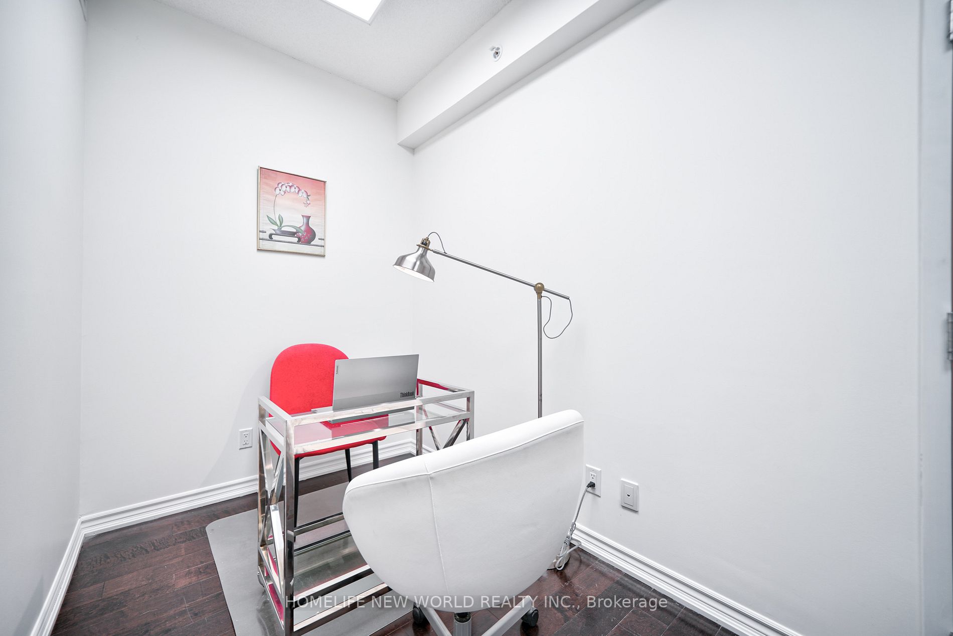8323 Kennedy Rd, #223