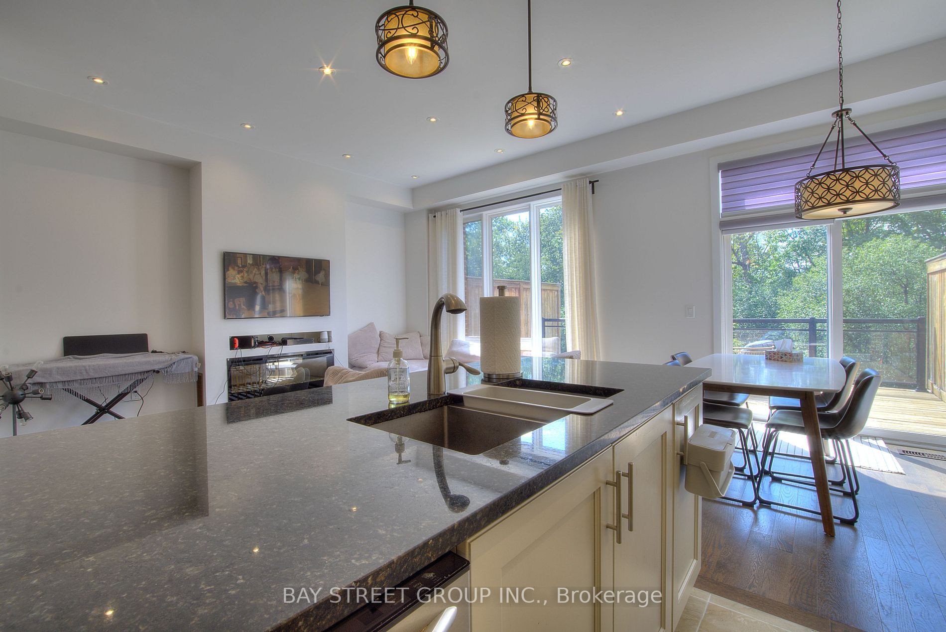 22 Crestridge Drive