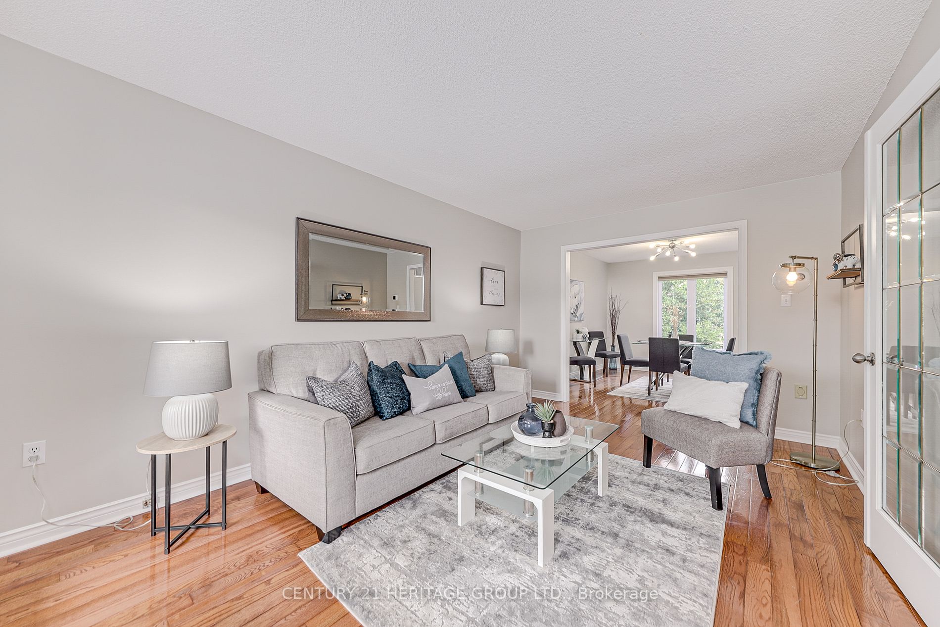 35 Depeuter Cres