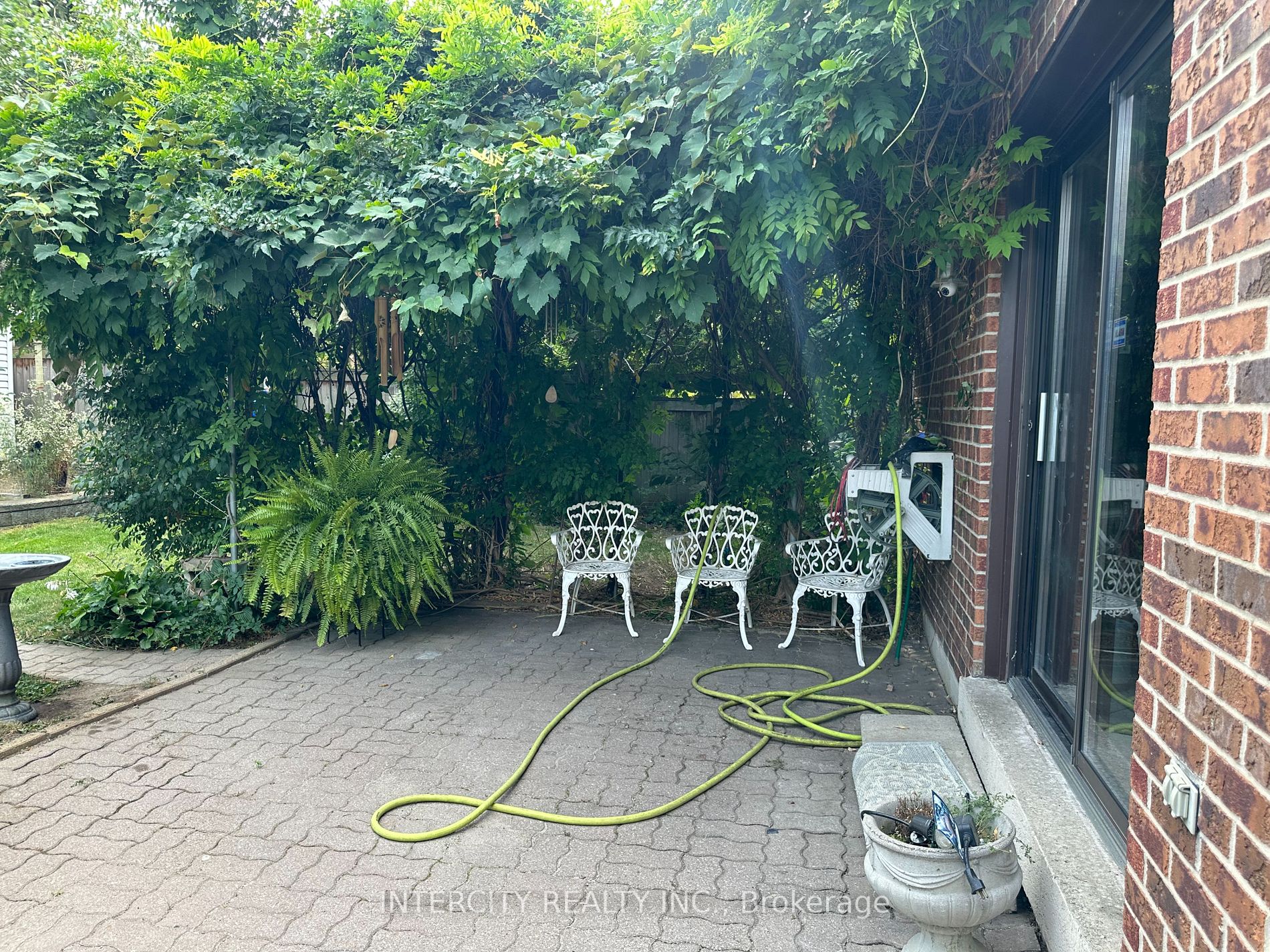 43 Southview Drive