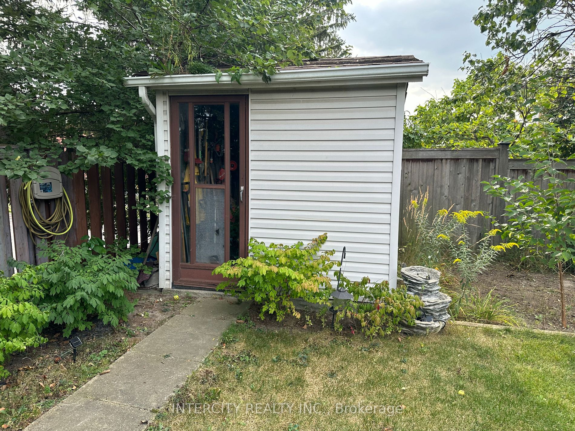 43 Southview Drive