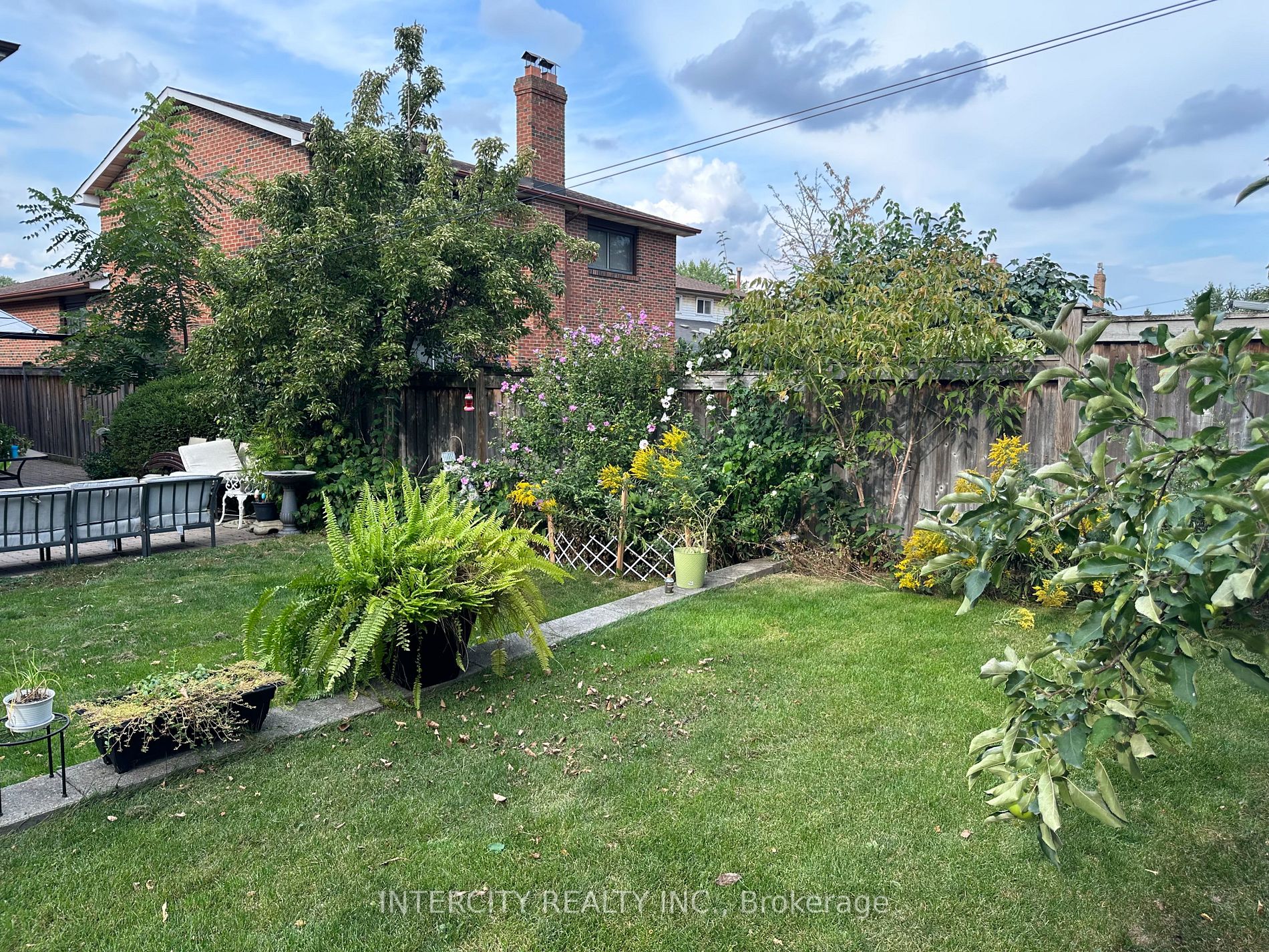 43 Southview Drive