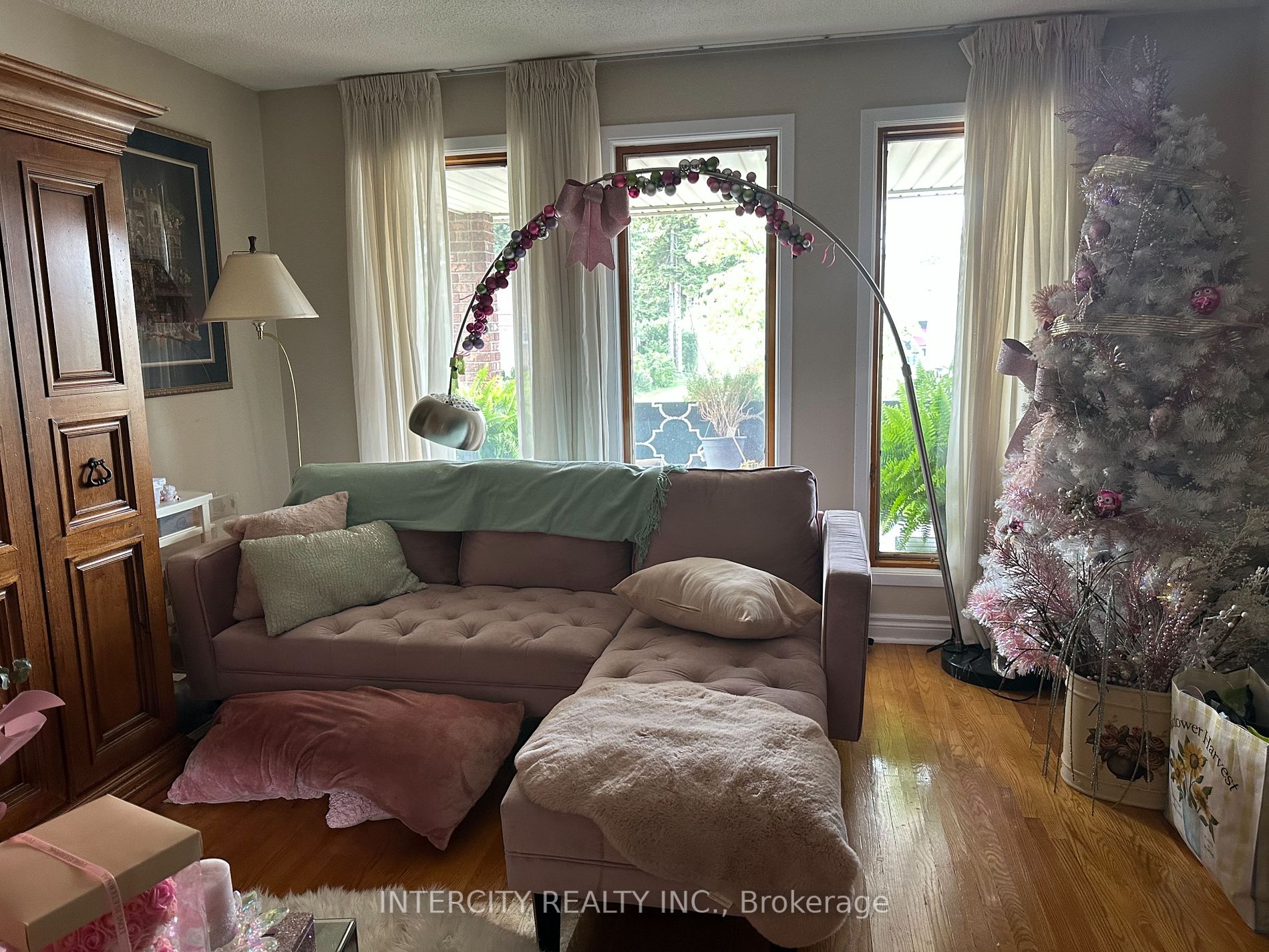 43 Southview Drive