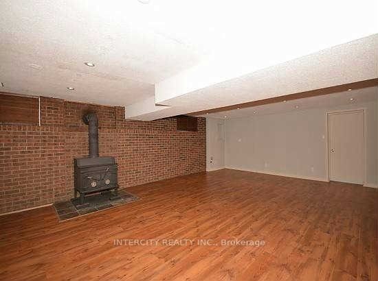 43 Southview Drive