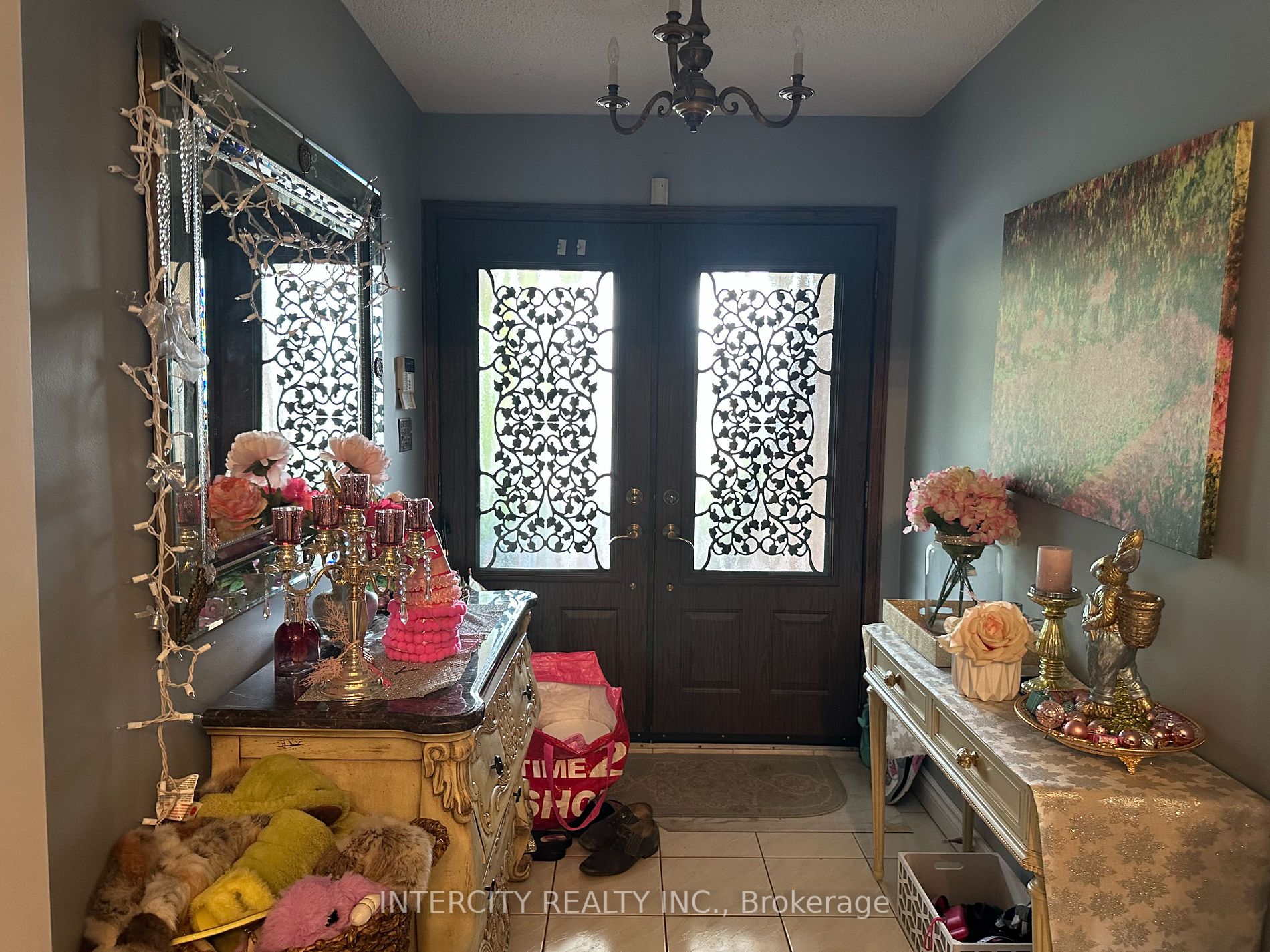 43 Southview Drive