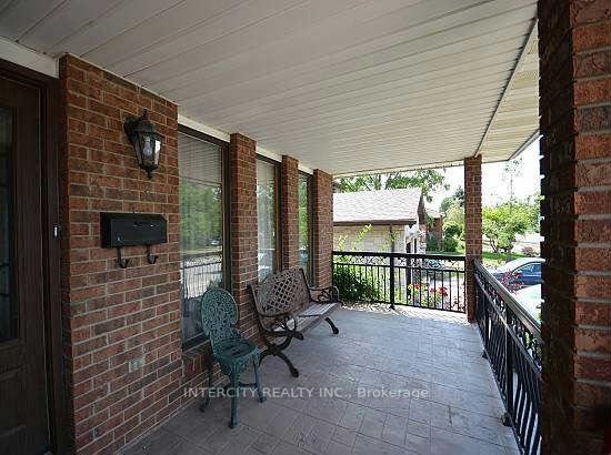 43 Southview Drive
