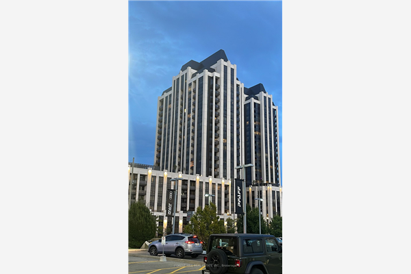 9085 Jane St, Vaughan