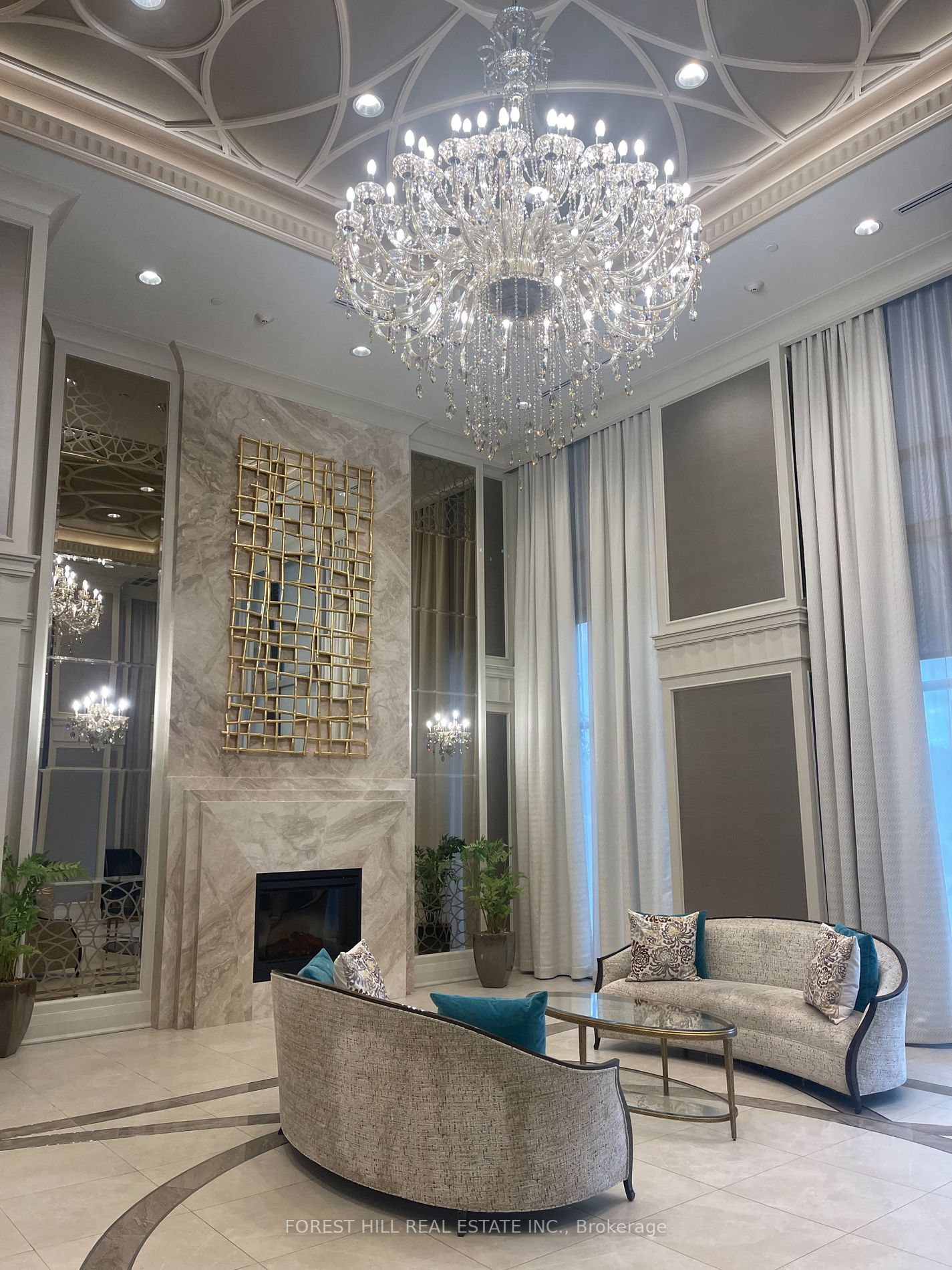 9085 Jane Street, #216