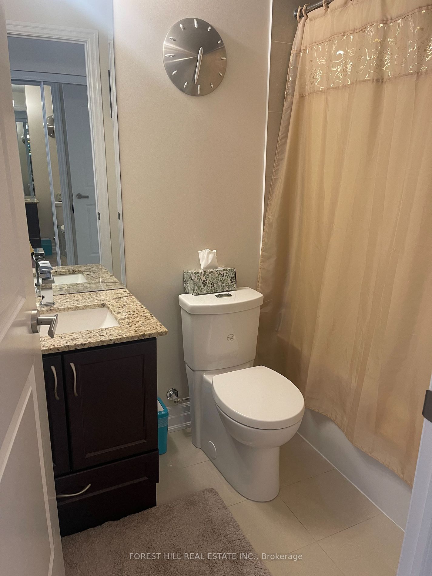 9085 Jane Street, #216
