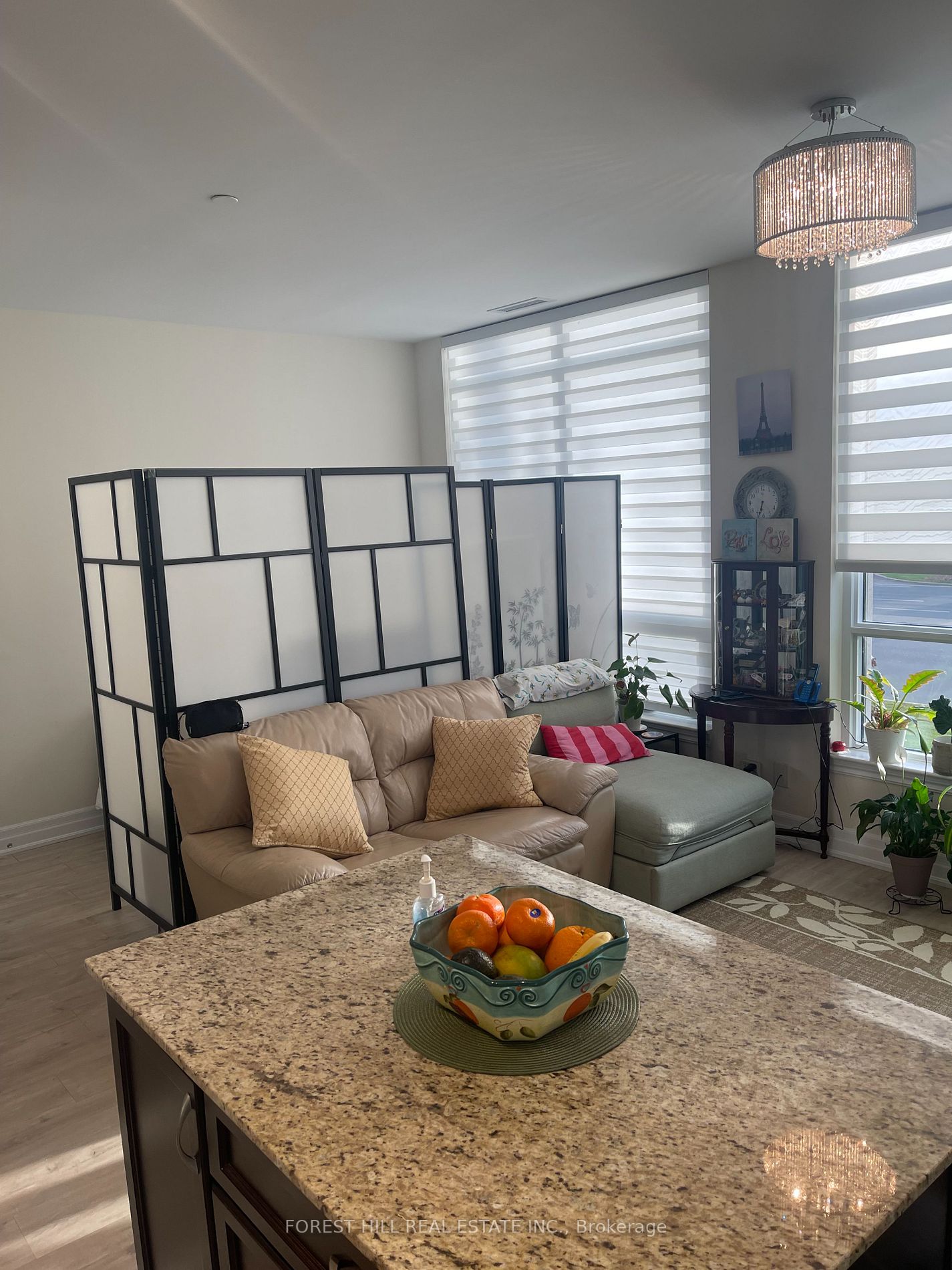 9085 Jane Street, #216