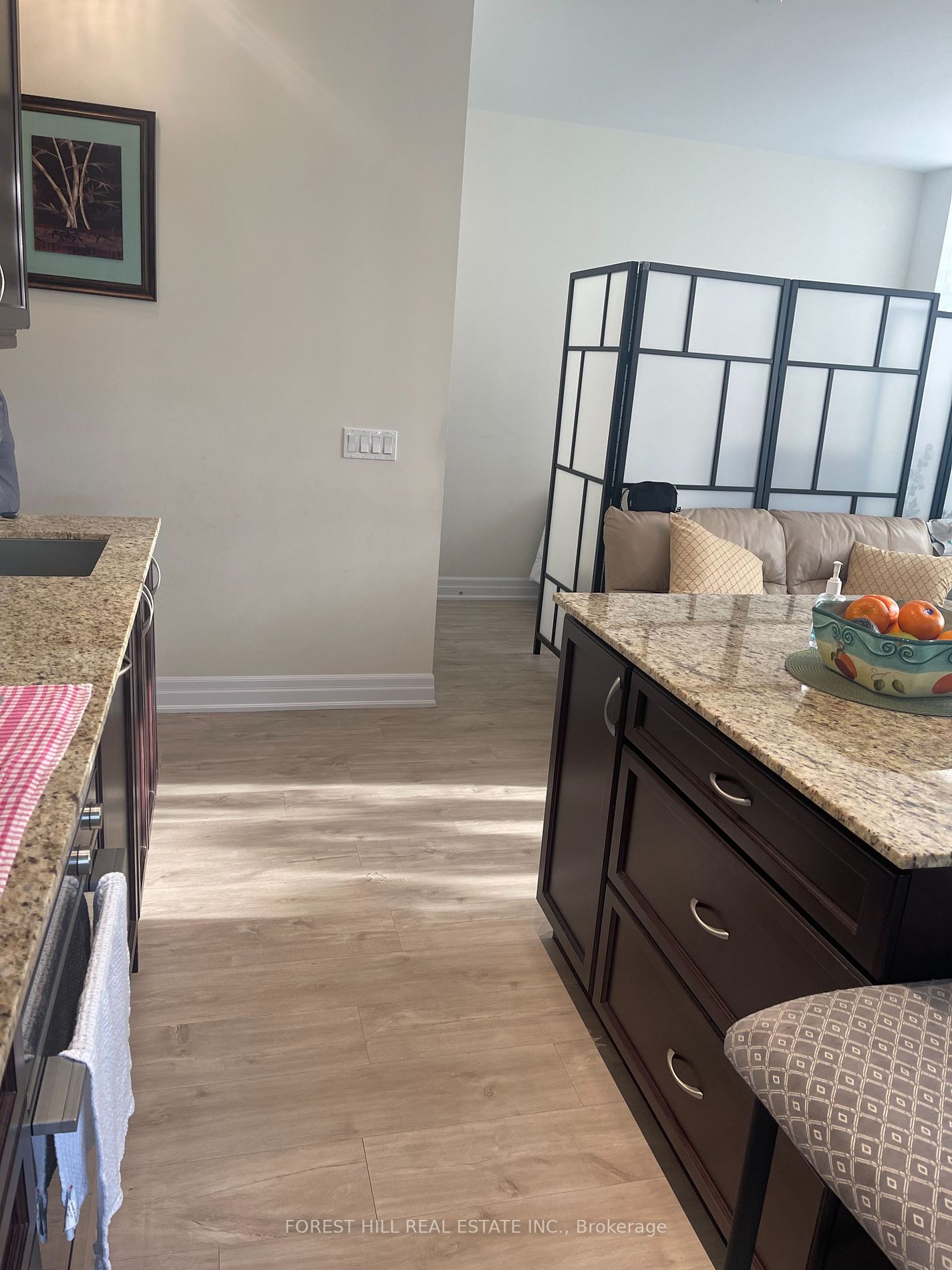 9085 Jane Street, #216